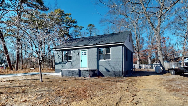 view of front of property