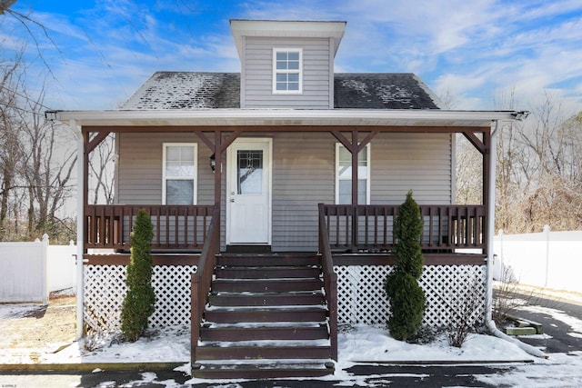 bungalow-style house with covered porch