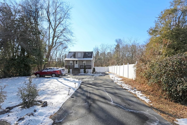 view of front of home with covered porch