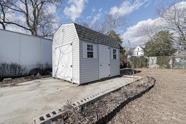 view of outbuilding