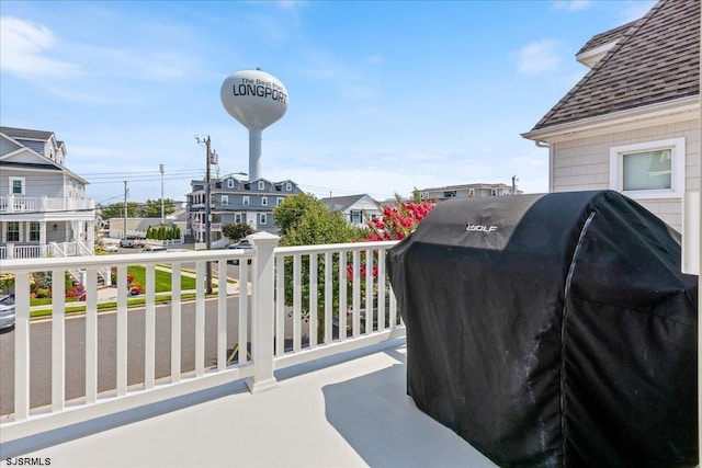 balcony with a grill