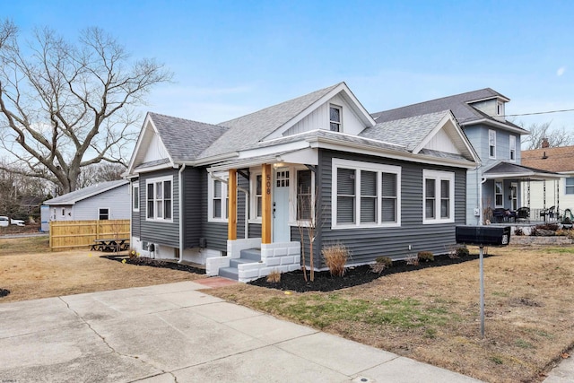 view of front of property with a front lawn