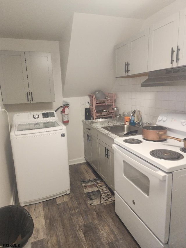 kitchen with white range with electric stovetop, washer / clothes dryer, tasteful backsplash, sink, and dark hardwood / wood-style flooring