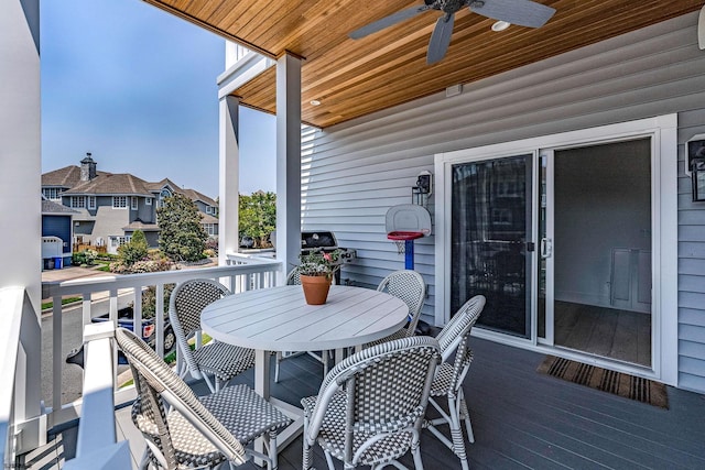 deck with ceiling fan