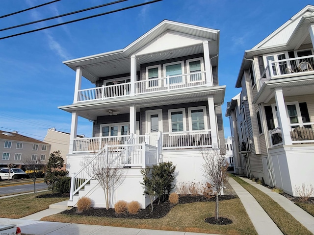 view of front facade with a porch