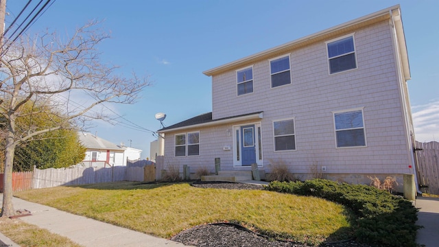 view of front of property with a front yard