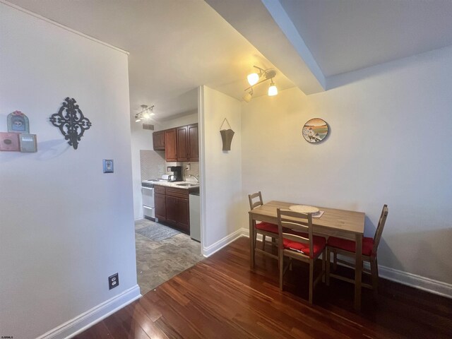 101 S Raleigh Unit 513, Atlantic City, NJ 08401 - dining room with sink and dark hardwood / wood-style floors