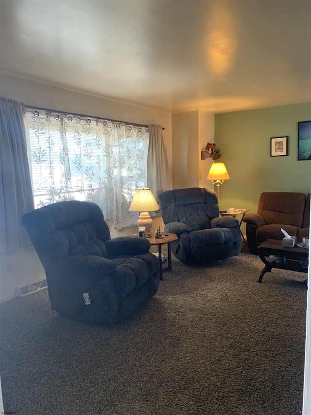 living room with carpet