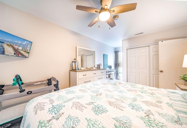 bedroom featuring ceiling fan and a closet