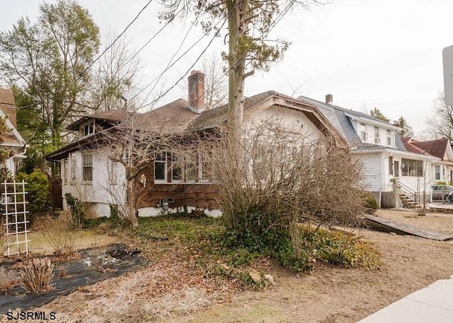 view of home's exterior