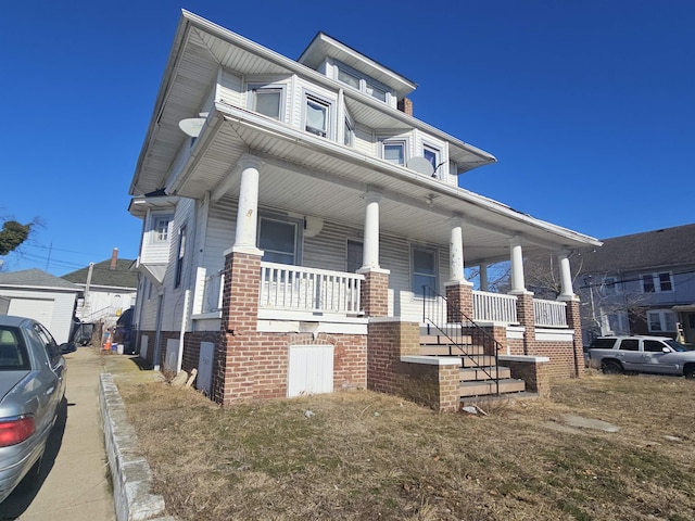 view of front of home with covered porch