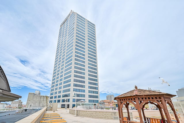 view of property featuring a city view