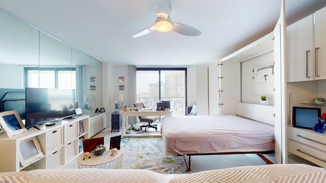 bedroom featuring ceiling fan