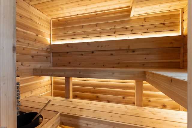 view of sauna / steam room