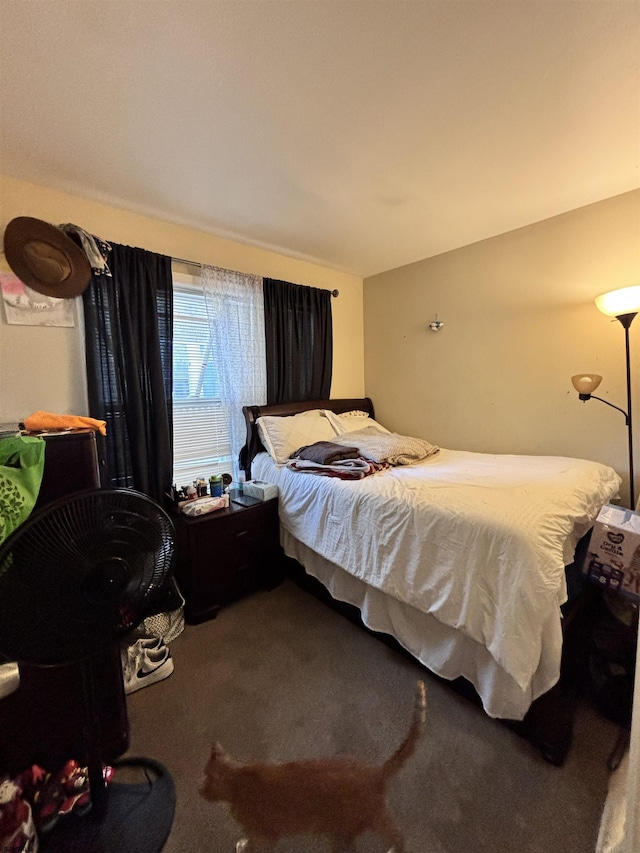 bedroom with carpet flooring