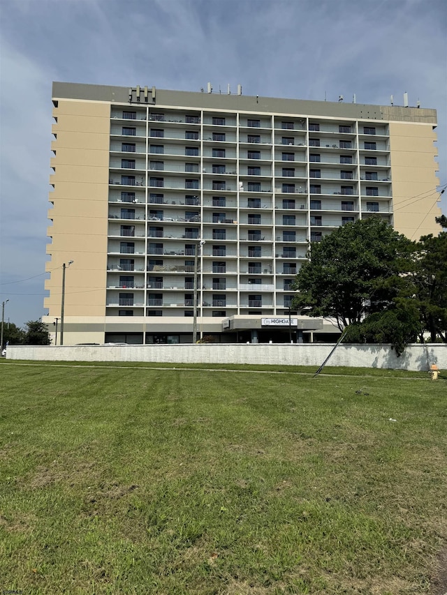 view of building exterior