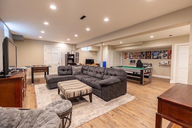 living area with light wood-style flooring, recessed lighting, pool table, visible vents, and baseboards