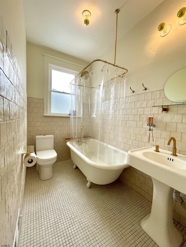 bathroom featuring shower / bath combo, tile walls, toilet, and tile patterned floors