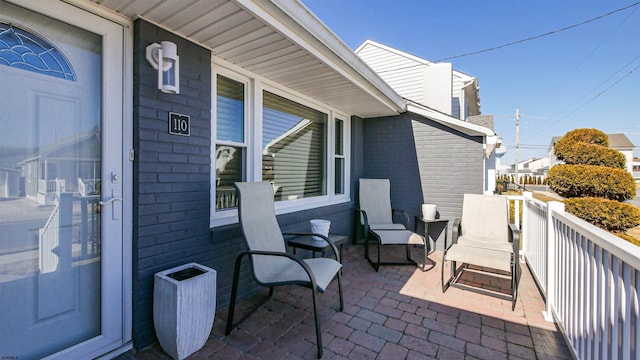 view of patio / terrace with covered porch