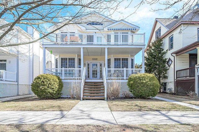 view of front of property featuring covered porch