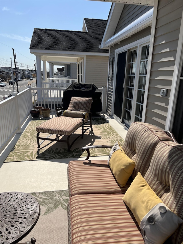 view of patio featuring an outdoor hangout area