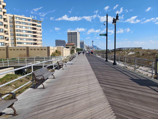 view of property's community featuring a view of city