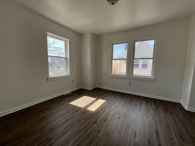 11 Belle Haven Ct, Atlantic City, NJ 08401 - spare room featuring dark wood finished floors, visible vents, and baseboards