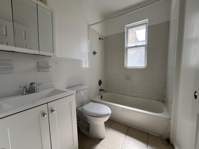 11 Belle Haven Ct, Atlantic City, NJ 08401 - full bathroom featuring tile patterned floors, toilet, tile walls, shower / bath combination, and vanity