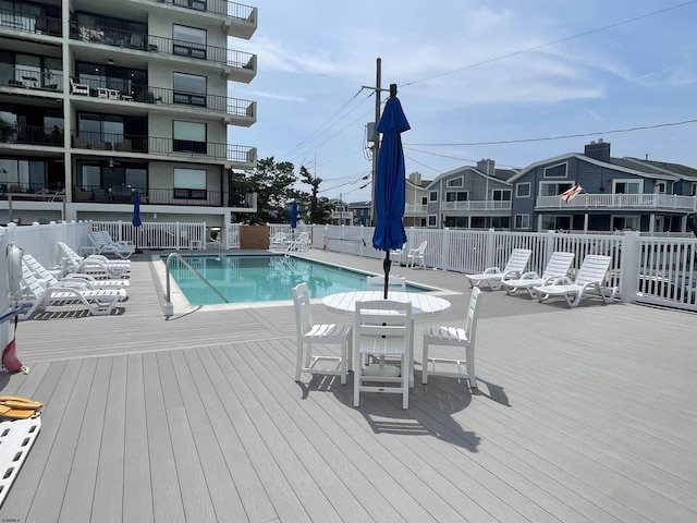 336 Bay Ave Unit 605, Ocean City, NJ 08226 - community pool featuring fence