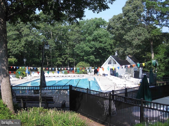 722 Fishers Creek Rd, Galloway Township, NJ 08205 - pool with fence and a patio