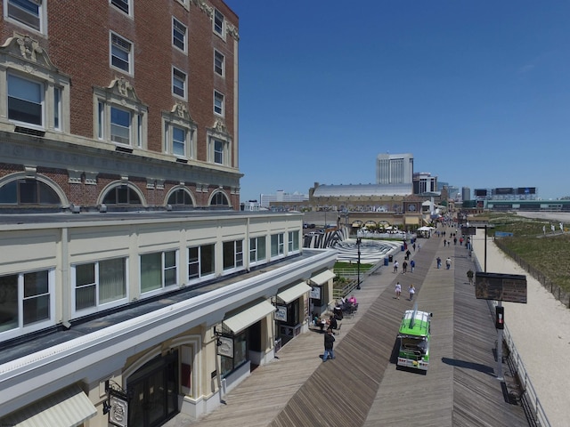 view of home's community featuring a view of city