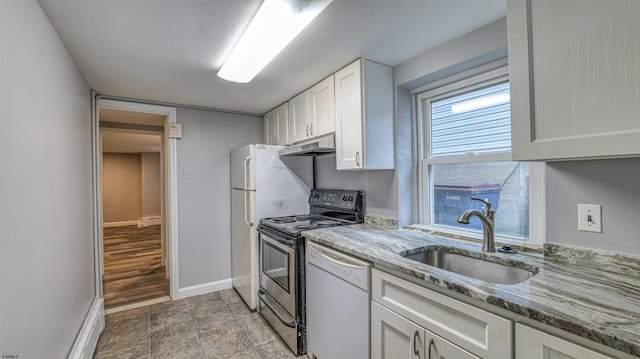 kitchen featuring white cabinets, a sink, dishwasher, under cabinet range hood, and electric stove