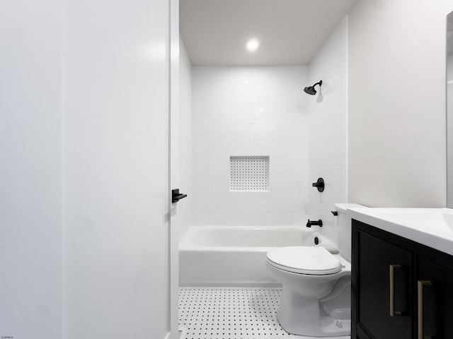 5513 W Ave Fl 1St, Ocean City, NJ 08226 - bathroom featuring toilet, washtub / shower combination, and vanity