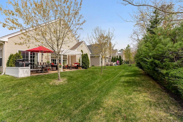 220 Ivy Rd, Egg Harbor Township, NJ 08234 - view of yard featuring an outdoor hangout area and a patio area