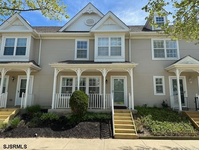 view of front of property with covered porch