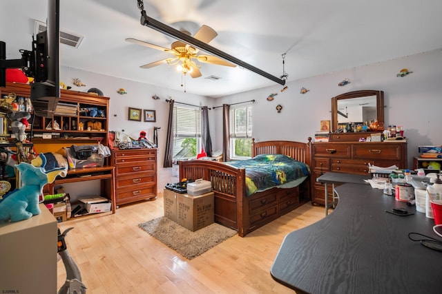 2149 Shore Rd, Linwood, NJ 08221 - bedroom with light wood-style floors and a ceiling fan