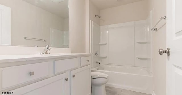122 Hilton Ct, Egg Harbor Township, NJ 08234 - full bath with toilet, tile patterned flooring, vanity, and shower / bathtub combination