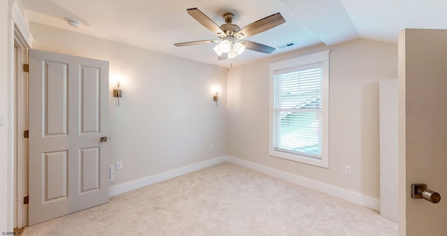 933 Oak Grv, Linwood, NJ 08221 - unfurnished room with ceiling fan, visible vents, vaulted ceiling, carpet floors, and baseboards