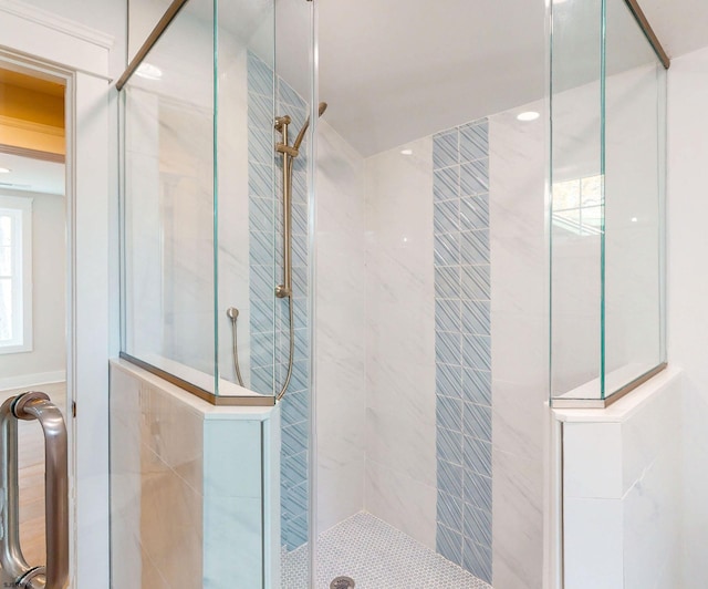 933 Oak Grv, Linwood, NJ 08221 - bathroom with a stall shower