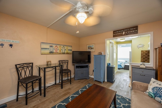 921 Wesley Ave Unit B21, Ocean City, NJ 08226 - living area featuring baseboards, ceiling fan, vaulted ceiling, and wood finished floors