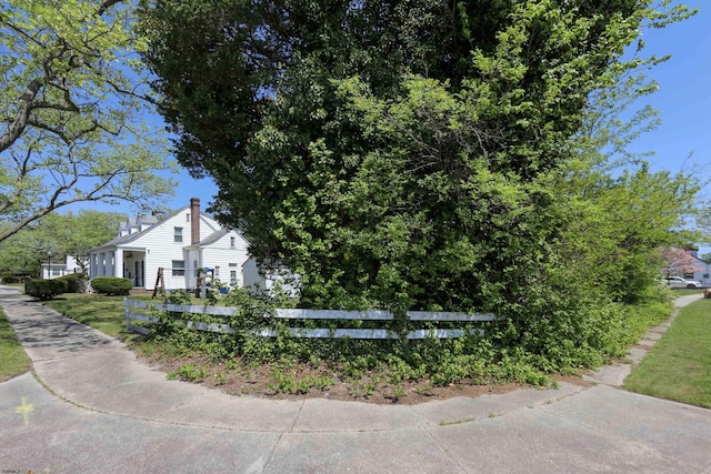 350 S Edgeley Ave, Pleasantville, NJ 08232 - view of side of property featuring a chimney