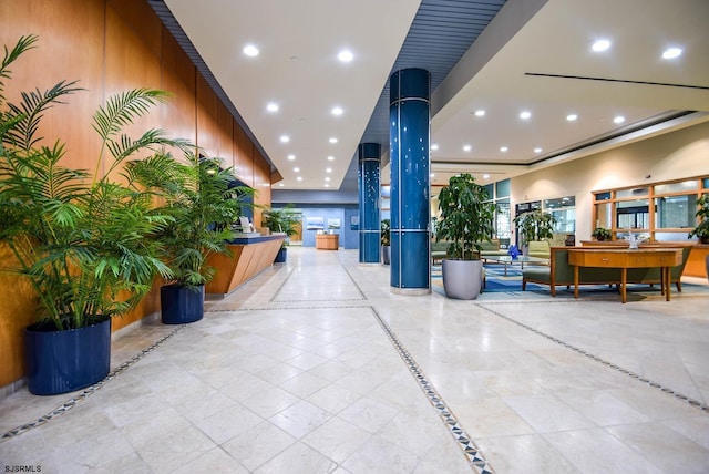 welcome area featuring recessed lighting