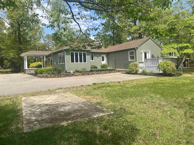 862 Central Ave, Hammonton, NJ 08037 - single story home with stucco siding and a front yard