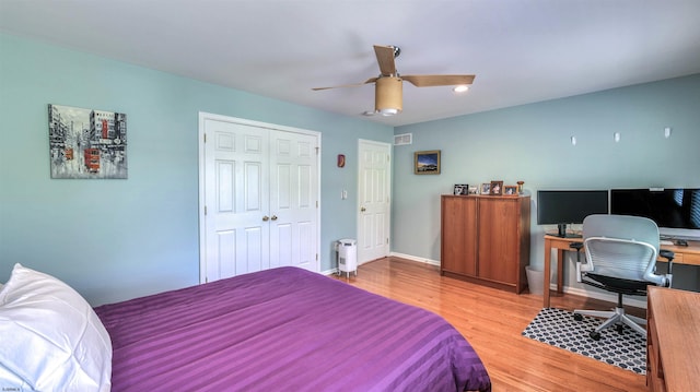 54 Hartford Dr, Egg Harbor Township, NJ 08234 - bedroom with wood finished floors, an office area, a closet, a ceiling fan, and baseboards