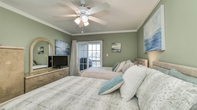 bedroom featuring crown molding and ceiling fan