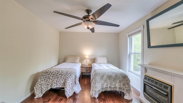 31 English Ln, Egg Harbor Township, NJ 08234 - bedroom with wood finished floors, baseboards, and a ceiling fan