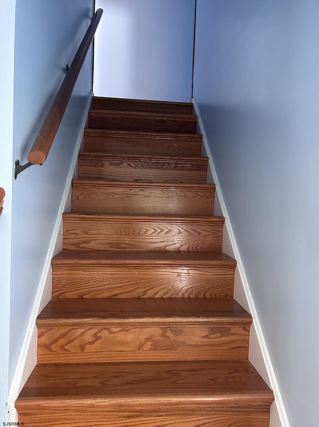 2910 Sunset Ave, Atlantic City, NJ 08401 - view of stairway