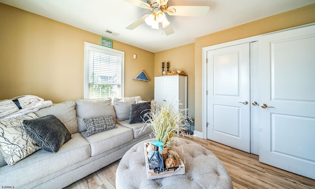 802 Coolidge Rd Unit 2, Ocean City, NJ 08226 - living area featuring ceiling fan and light wood-style flooring