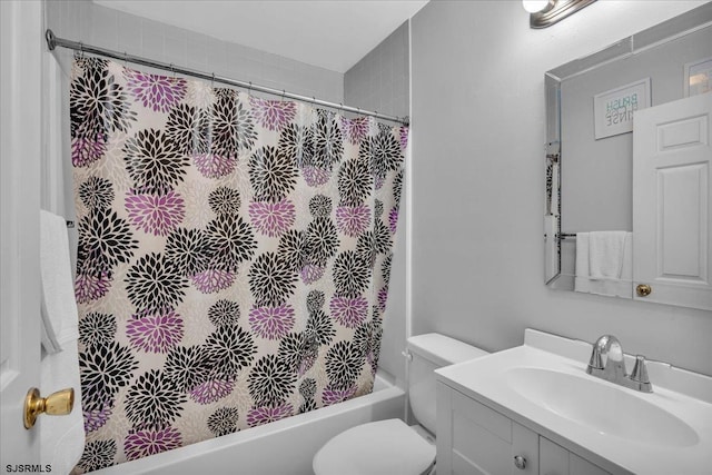 669 E Lake Front Cir Unit 669, Smithville, NJ 08205 - full bath featuring vanity, toilet, and shower / bath combination with curtain