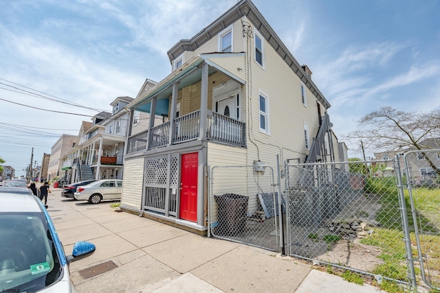 32 N Florida Ave, Atlantic City, NJ 08401 - view of property featuring fence